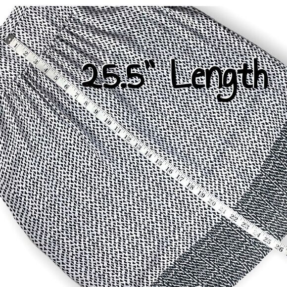 Anthropology Violet + Claire Geometric Print Blouse - Picture 9 of 11